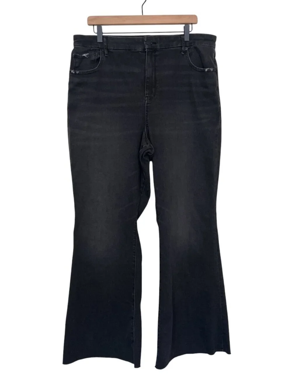NWT American Eagle Charcoal Wash Curvy Super High Rise Flare Jeans - Picture 1 of 7